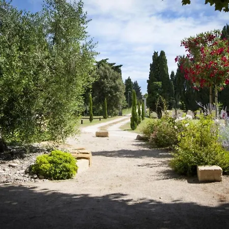 Provencal With Heated Pool Located To De Provence, 12 People Villa *