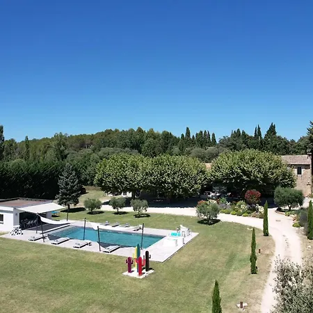Provencal With Heated Pool Located To De Provence, 12 People * Salon-de-Provence