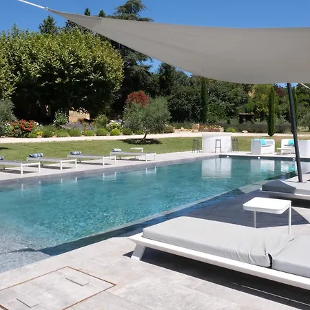 Provencal With Heated Pool Located To De Provence, 12 People * Salon-de-Provence