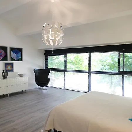 Provencal With Heated Pool Located To De Provence, 12 People Willa